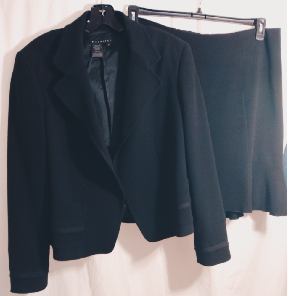 Parallel 3 Piece - image 2